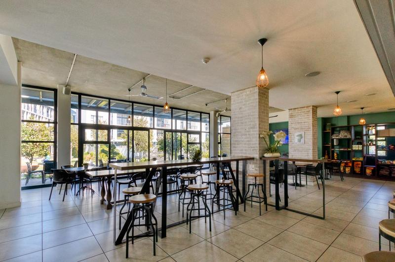 2 Bedroom Property for Sale in Paardevlei Western Cape